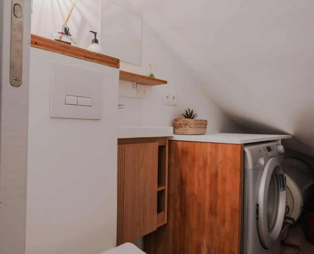 Comfortable Duplex In The Heart Of Apartment Paris